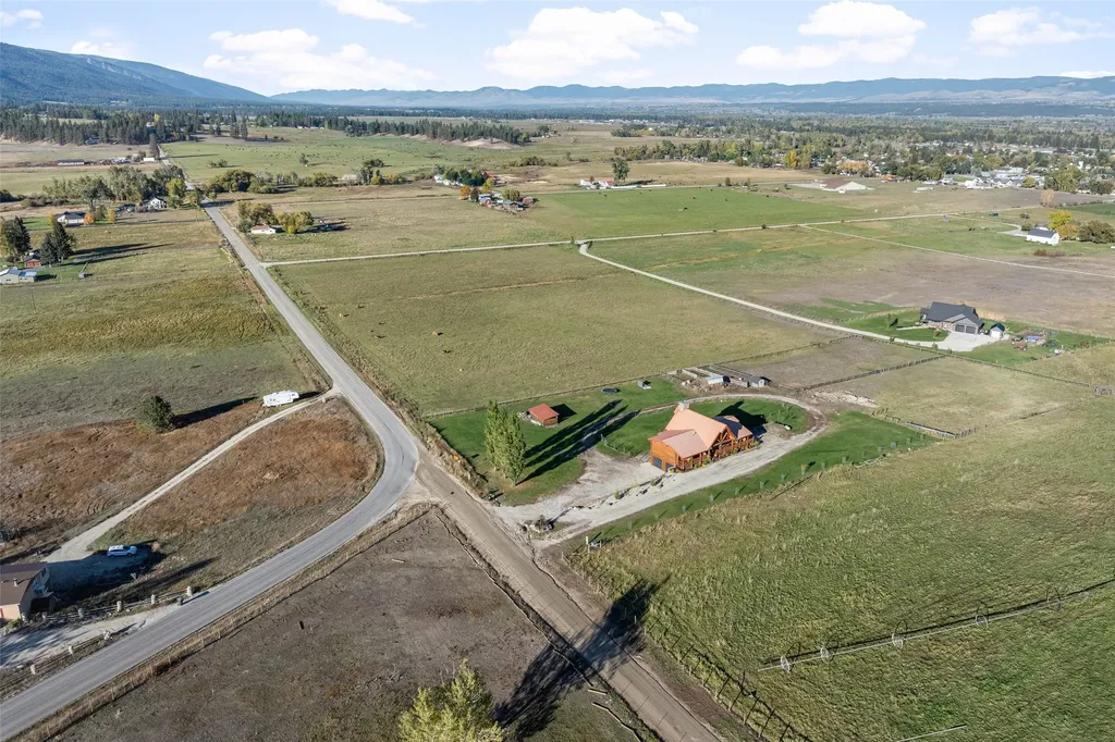 2374 Hamby Lane Victor MT 59875