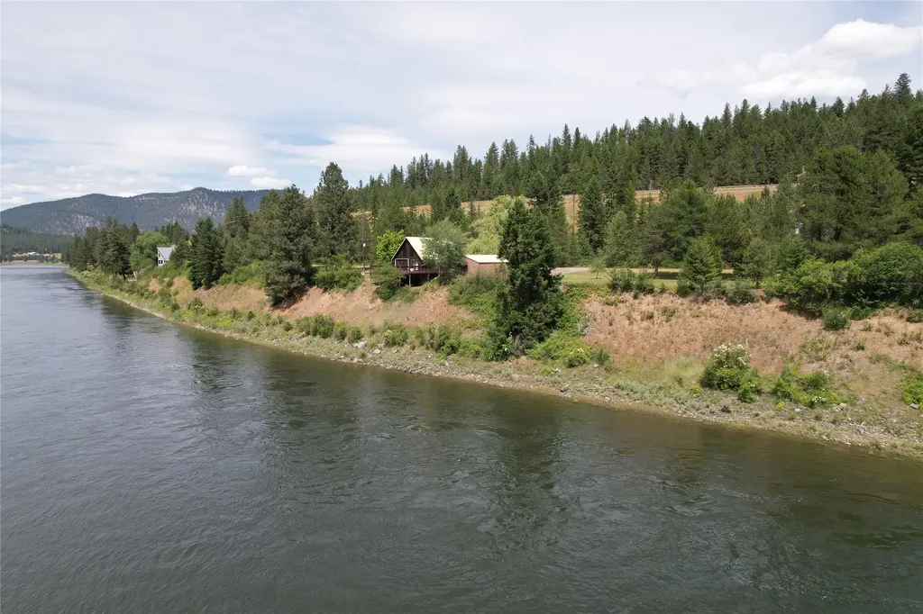 48 Sloway Frontage Road E Superior MT 59872