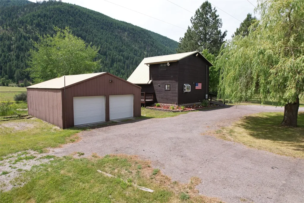48 Sloway Frontage Road E Superior MT 59872
