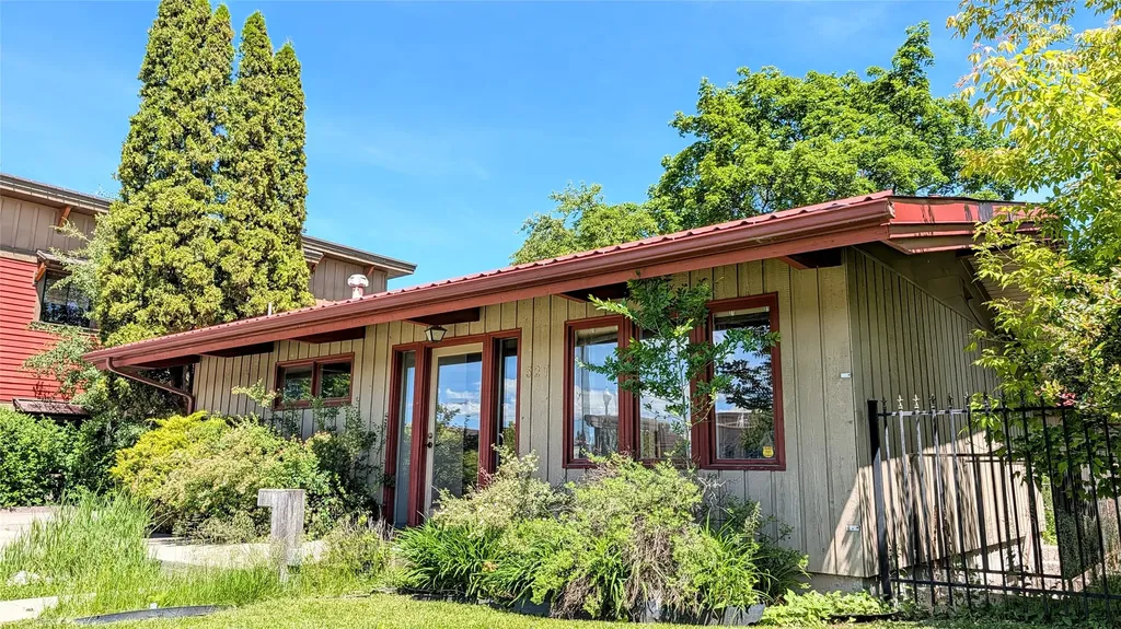 327 Spokane Avenue Whitefish MT 59937