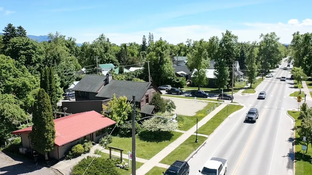327 Spokane Avenue Whitefish MT 59937
