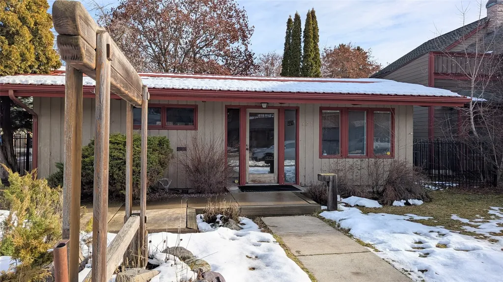 327 Spokane Avenue Whitefish MT 59937