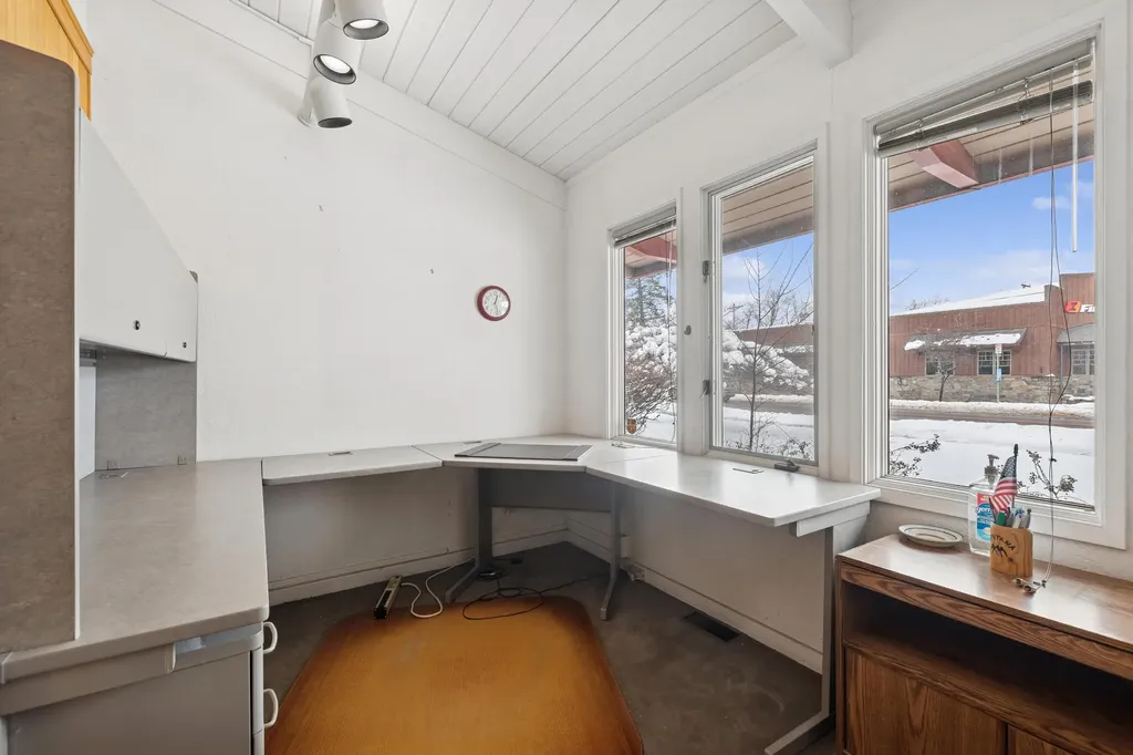 327 Spokane Avenue Whitefish MT 59937