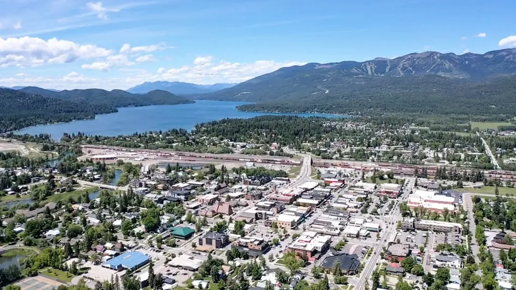 327 Spokane Avenue Whitefish MT 59937
