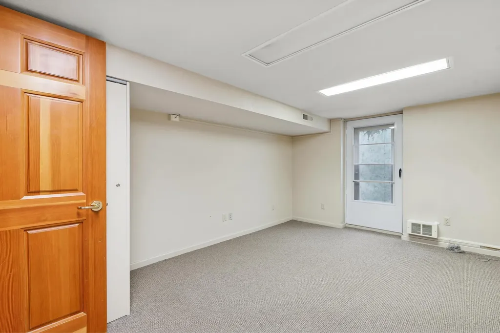 327 Spokane Avenue Whitefish MT 59937