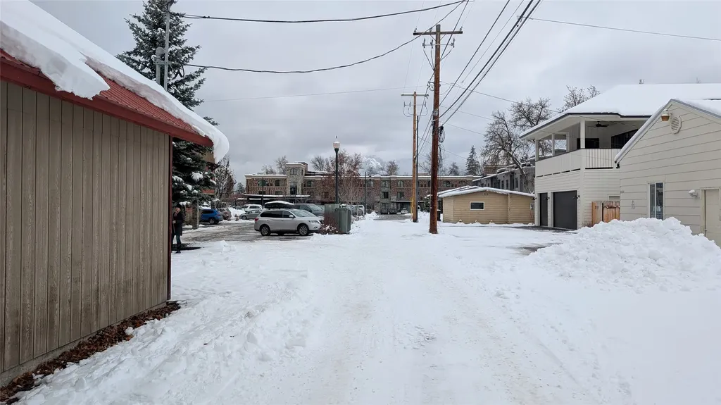 327 Spokane Avenue Whitefish MT 59937