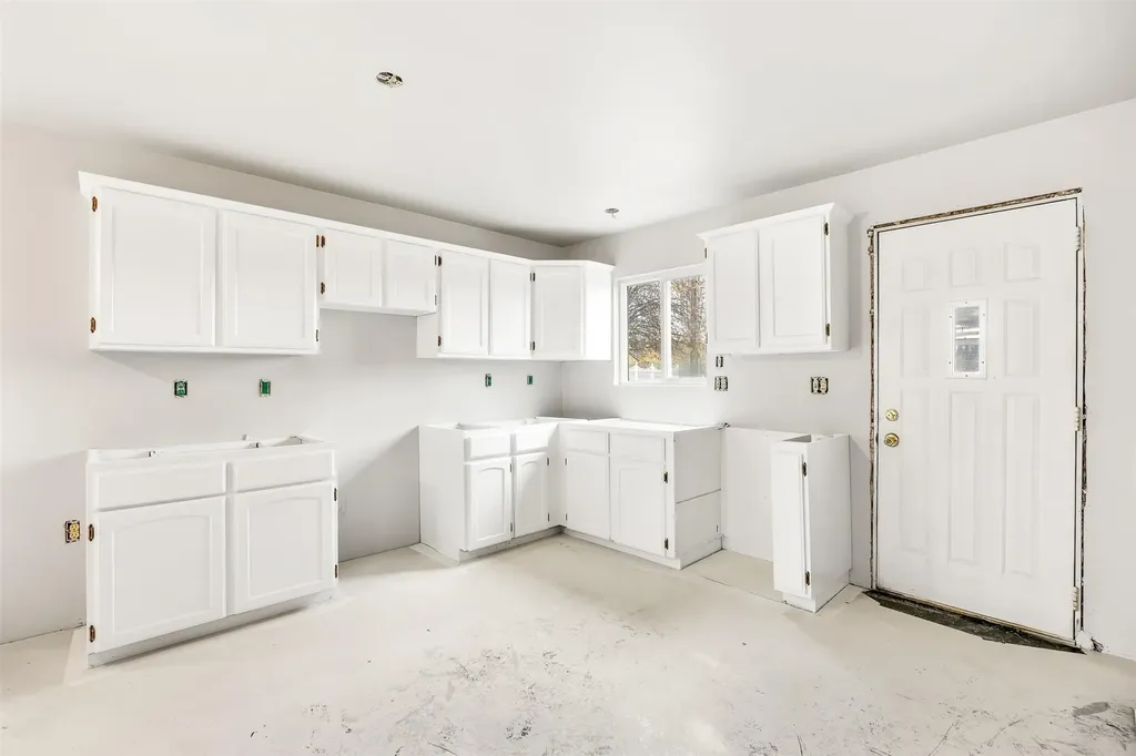 563 Bass Lane Corvallis MT 59828