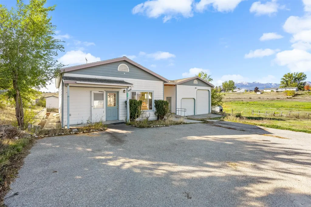 563 Bass Lane Corvallis MT 59828