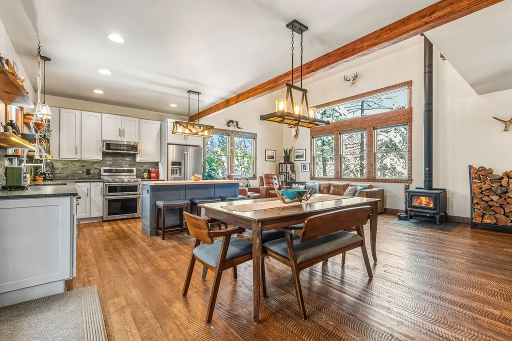 221 Belterra Lane Bigfork MT 59911