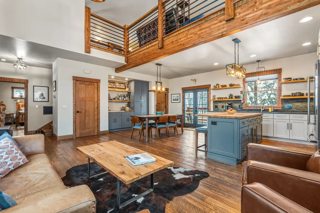 221 Belterra Lane Bigfork MT 59911