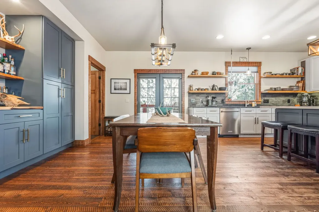 221 Belterra Lane Bigfork MT 59911