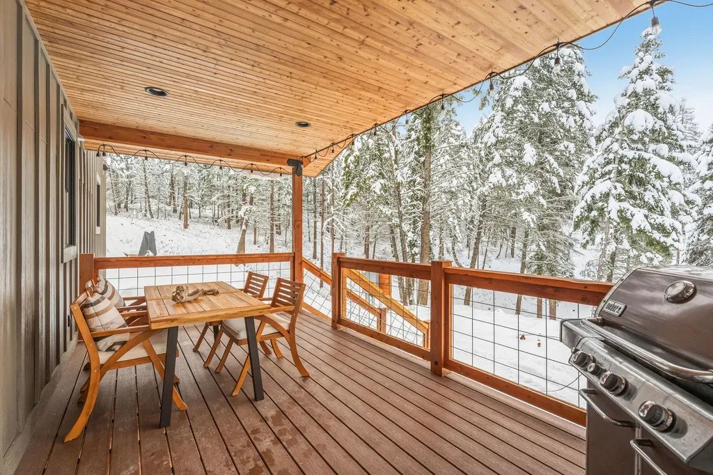 221 Belterra Lane Bigfork MT 59911