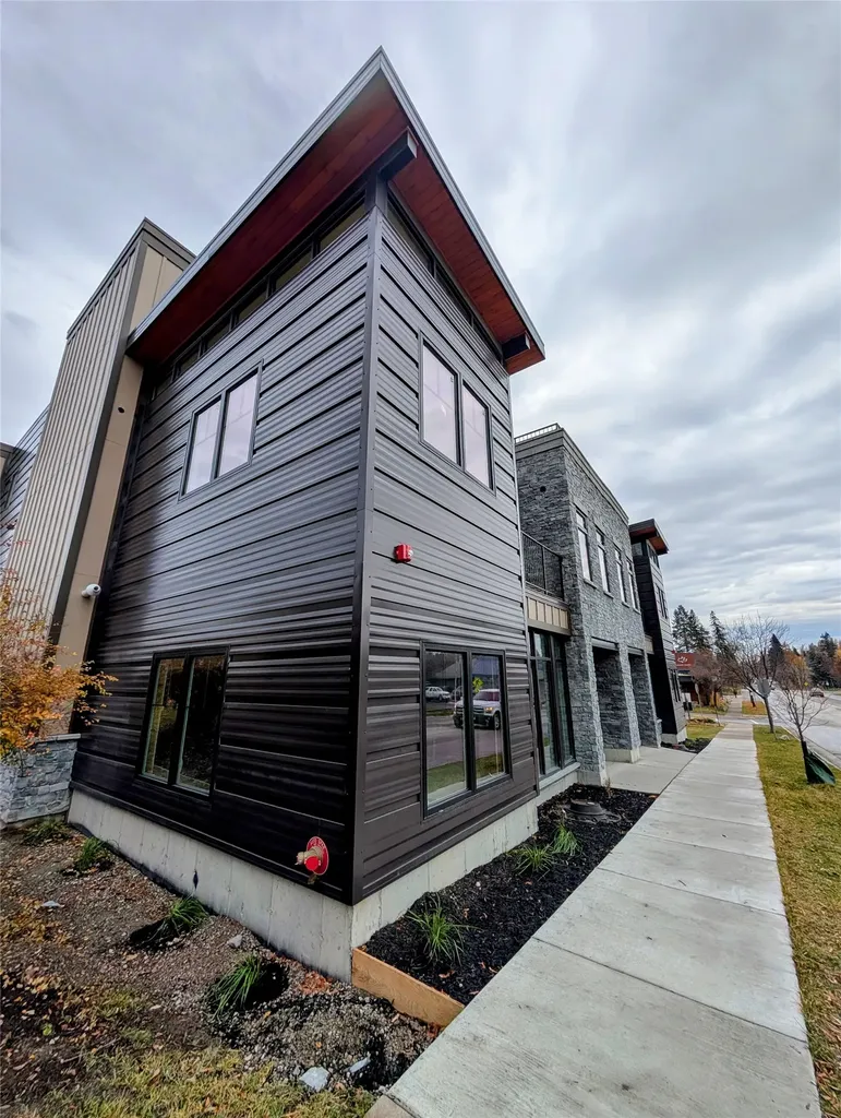 329 & 331 Baker Avenue Whitefish MT 59937