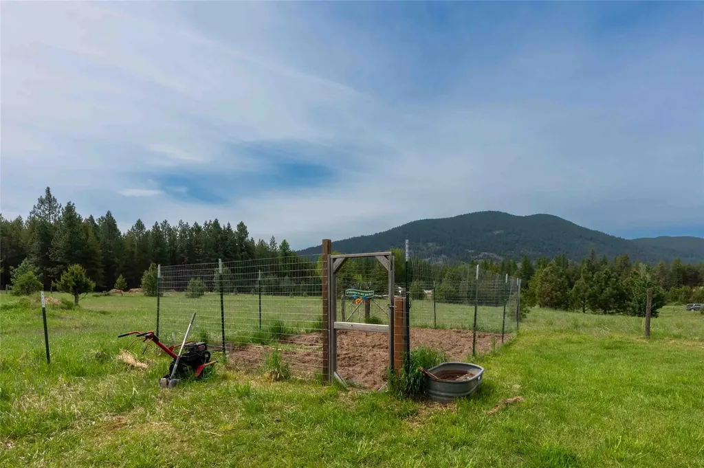 26 Willow Lane Trout Creek MT 59874