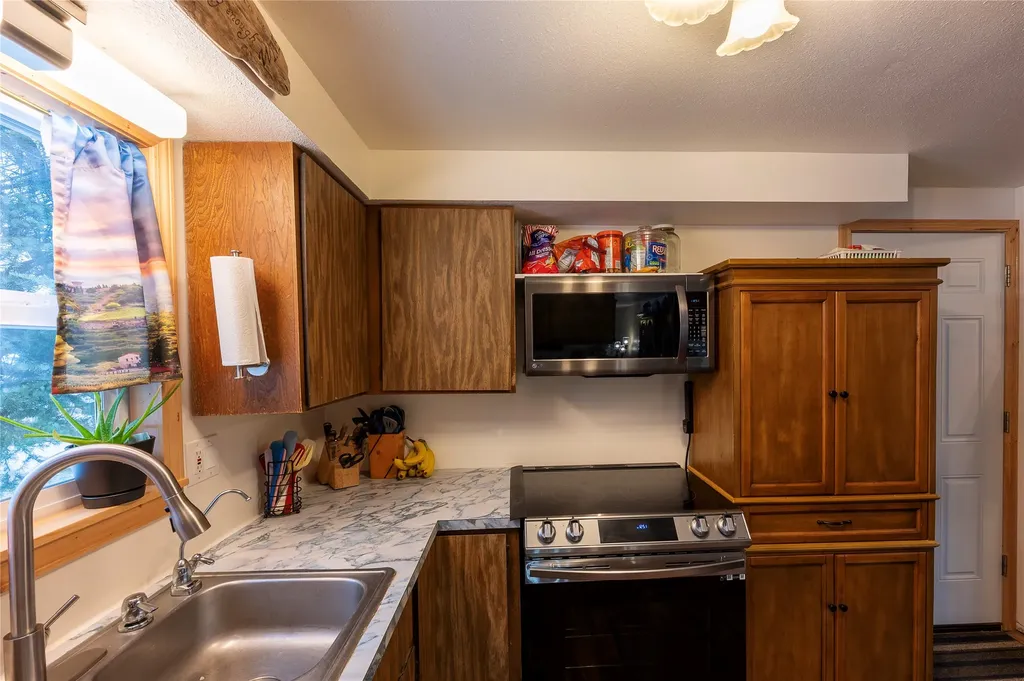 26 Willow Lane Trout Creek MT 59874