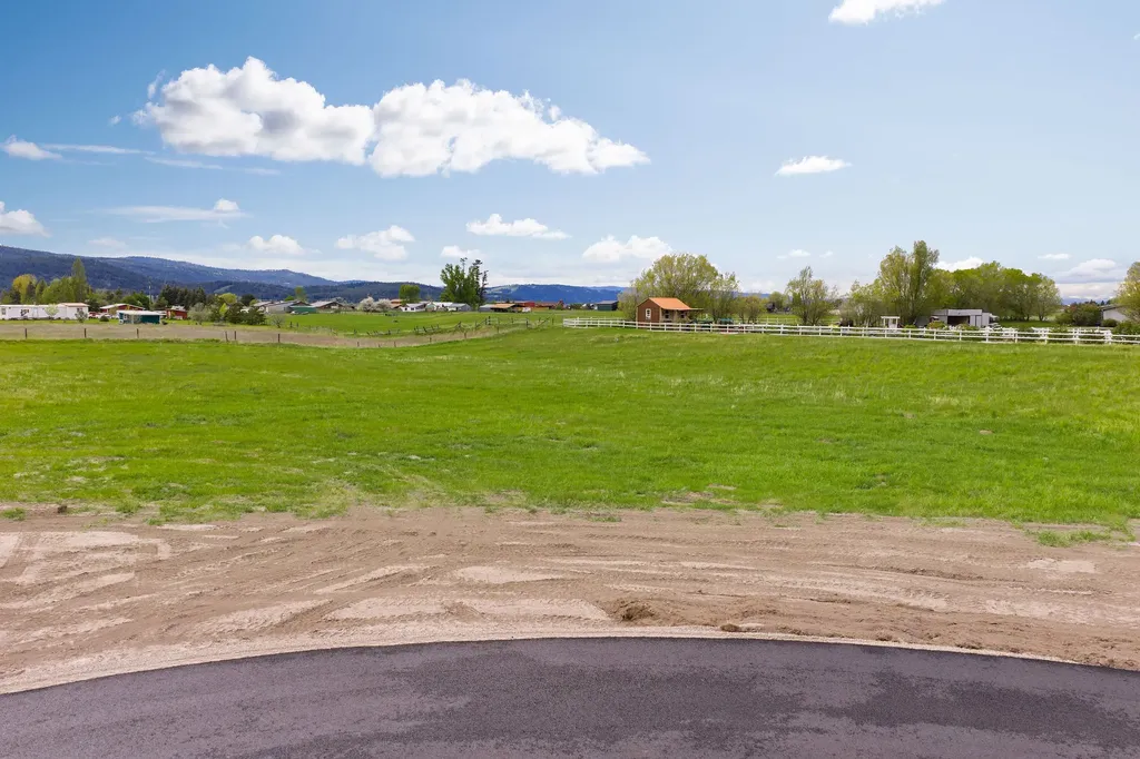 Nhn Hard Rock Road Somers MT 59932