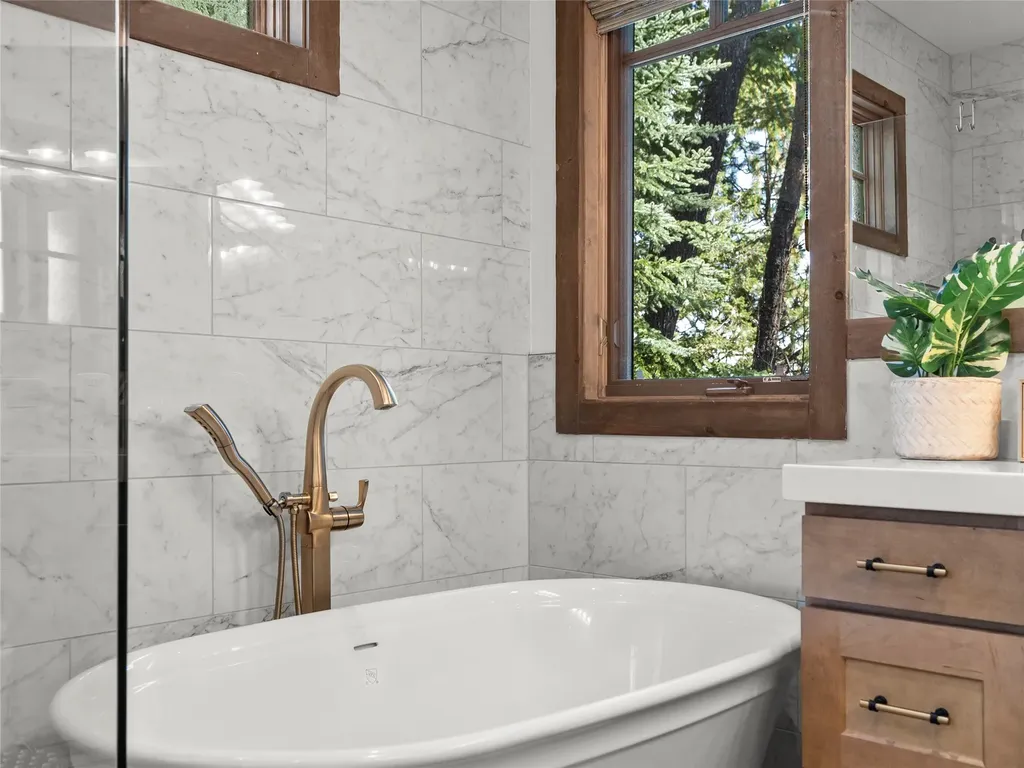 3614 E Lakeshore Drive Whitefish MT 59937