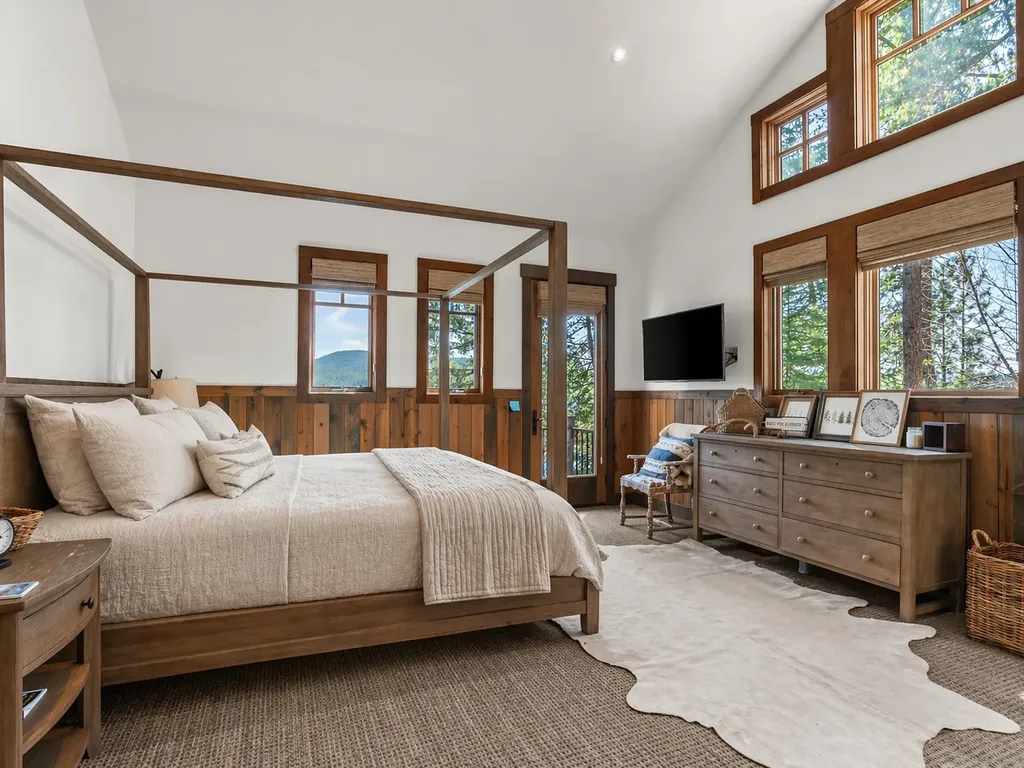 3614 E Lakeshore Drive Whitefish MT 59937