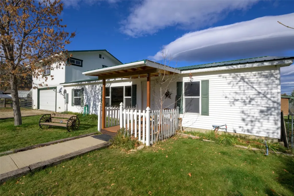 106 Hale Avenue Darby MT 59829