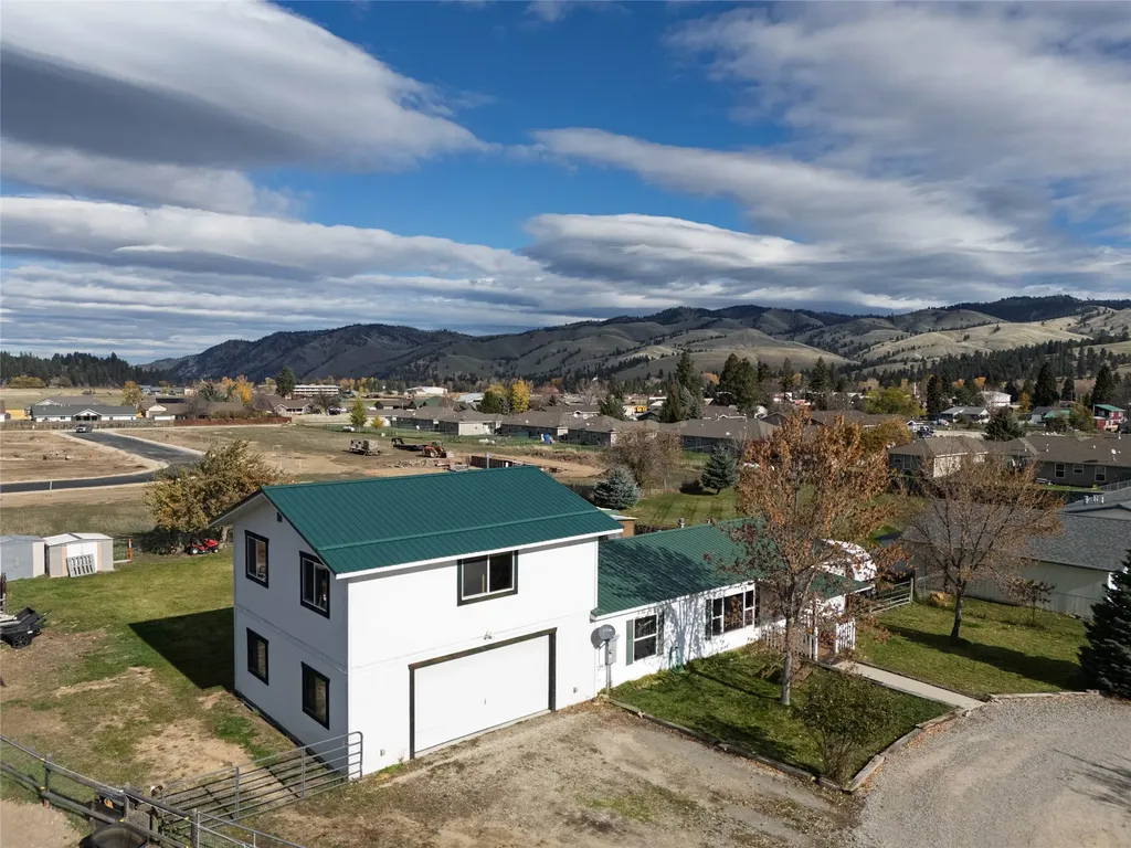 106 Hale Avenue Darby MT 59829