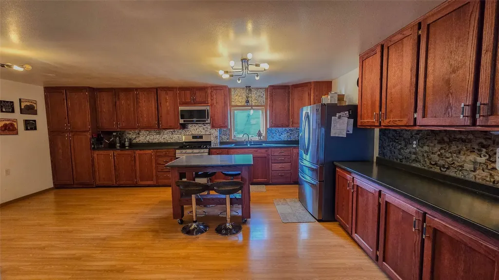 17621 Bootlegger Trail Great Falls MT 59404