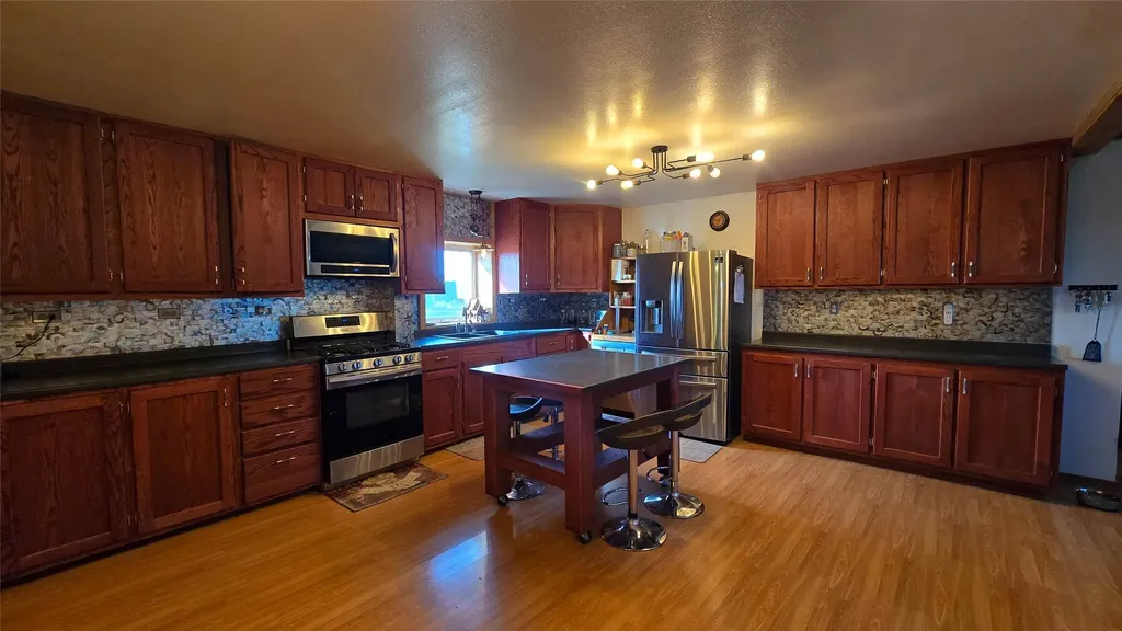 17621 Bootlegger Trail Great Falls MT 59404