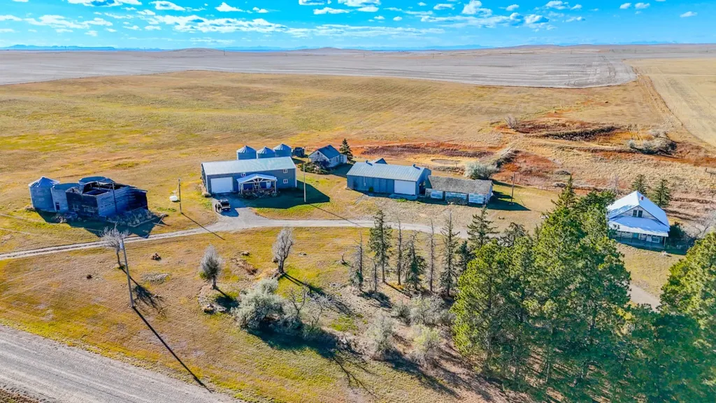 17621 Bootlegger Trail Great Falls MT 59404