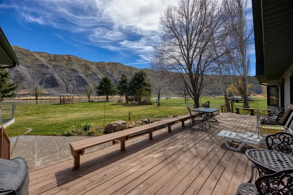 411 River Street Fort Benton MT 59442