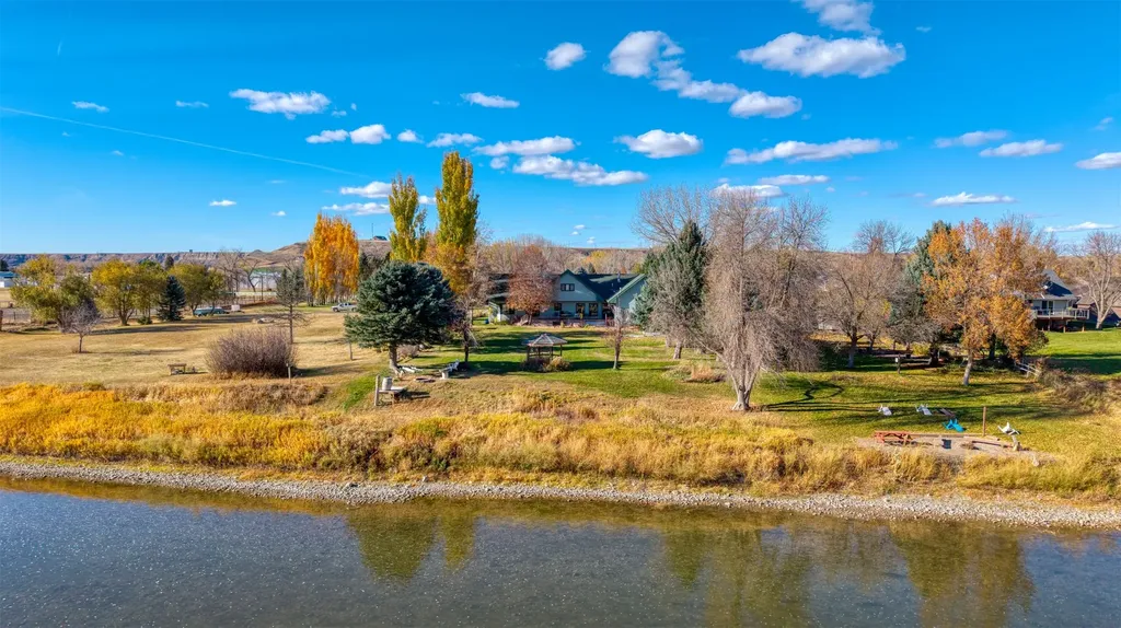 411 River Street Fort Benton MT 59442