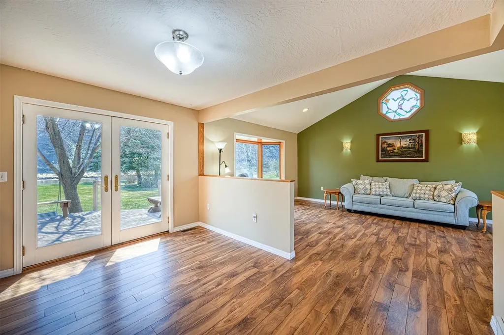 411 River Street Fort Benton MT 59442