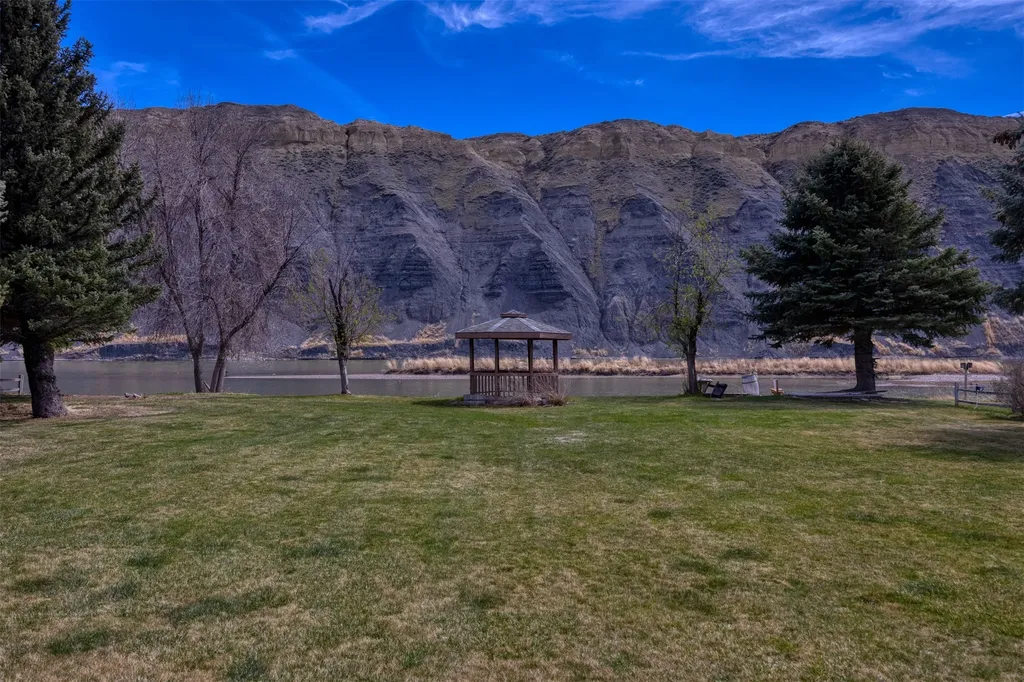 411 River Street Fort Benton MT 59442