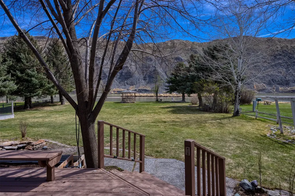411 River Street Fort Benton MT 59442