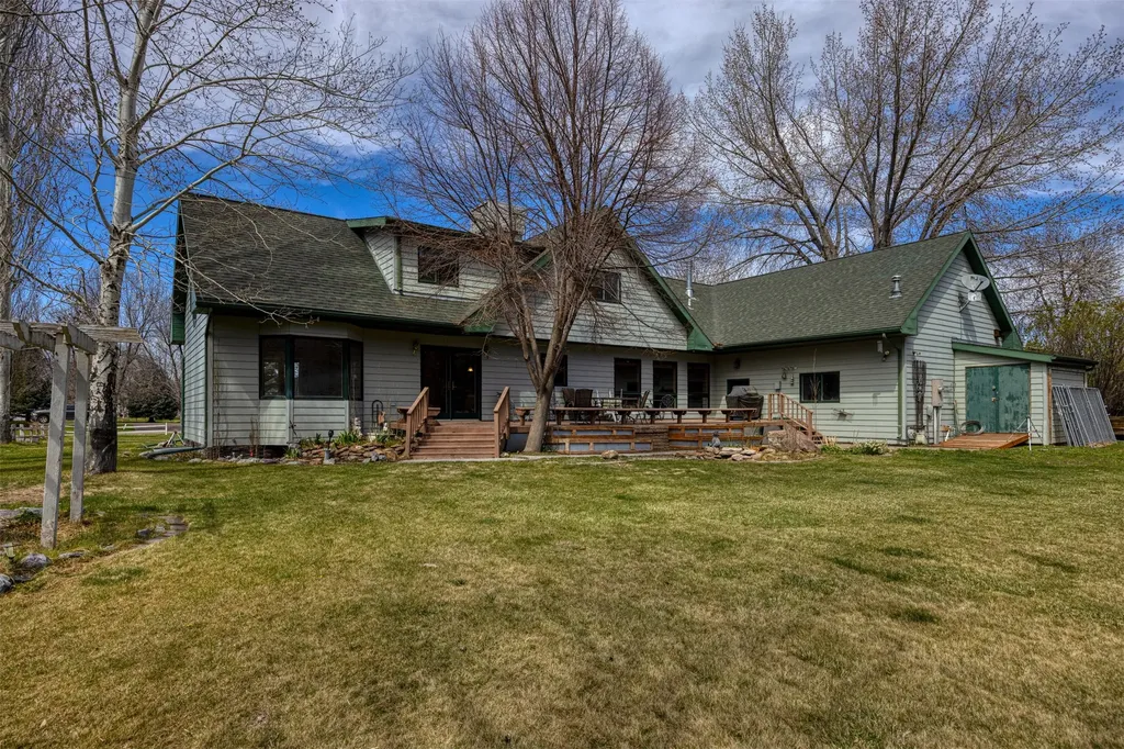 411 River Street Fort Benton MT 59442