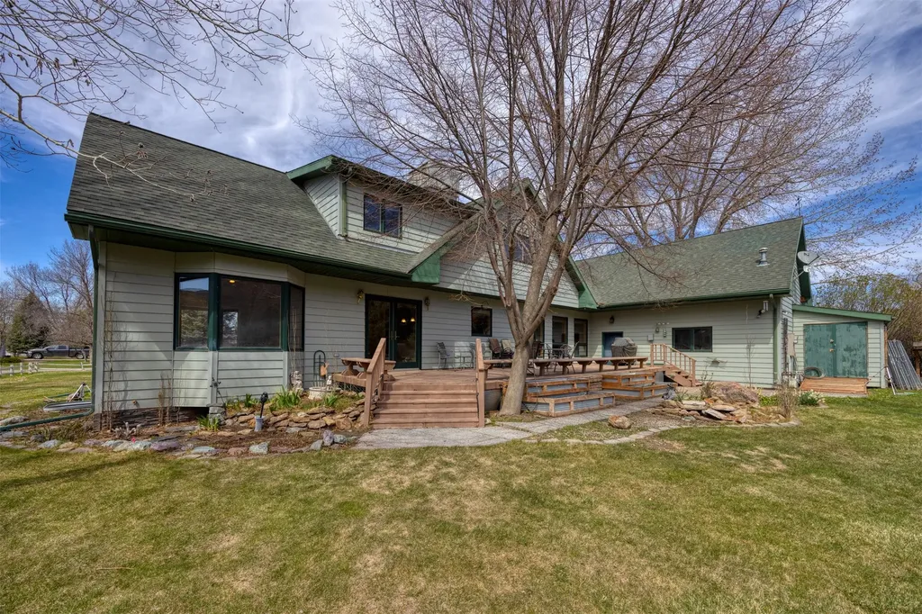 411 River Street Fort Benton MT 59442