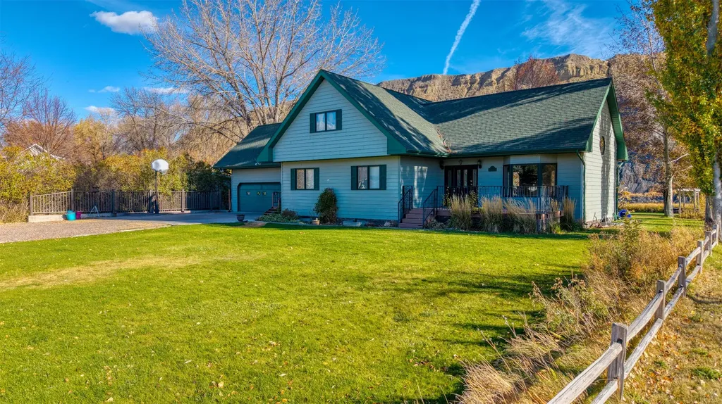 411 River Street Fort Benton MT 59442