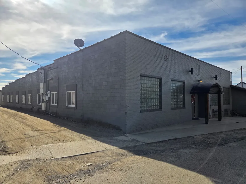 102 Mill Street Sheridan MT 59749