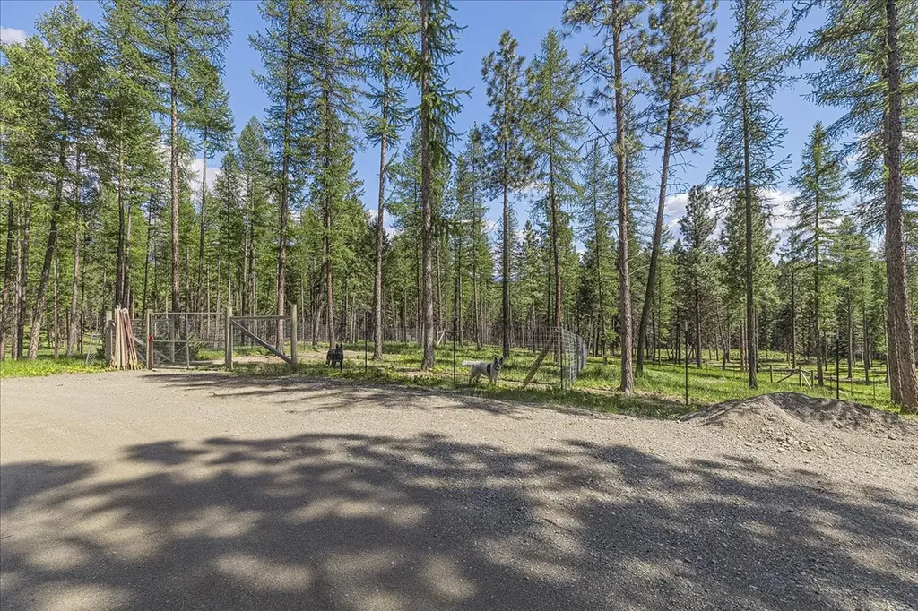 1537 Pomeroy Trail Eureka MT 59917