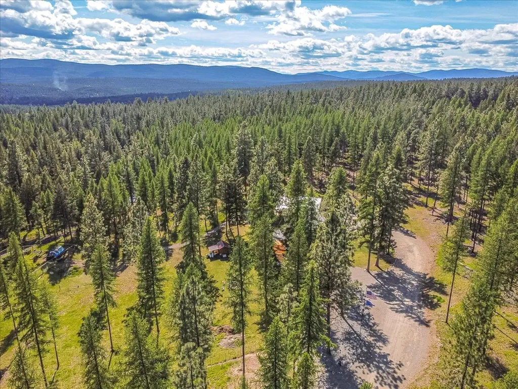 1537 Pomeroy Trail Eureka MT 59917