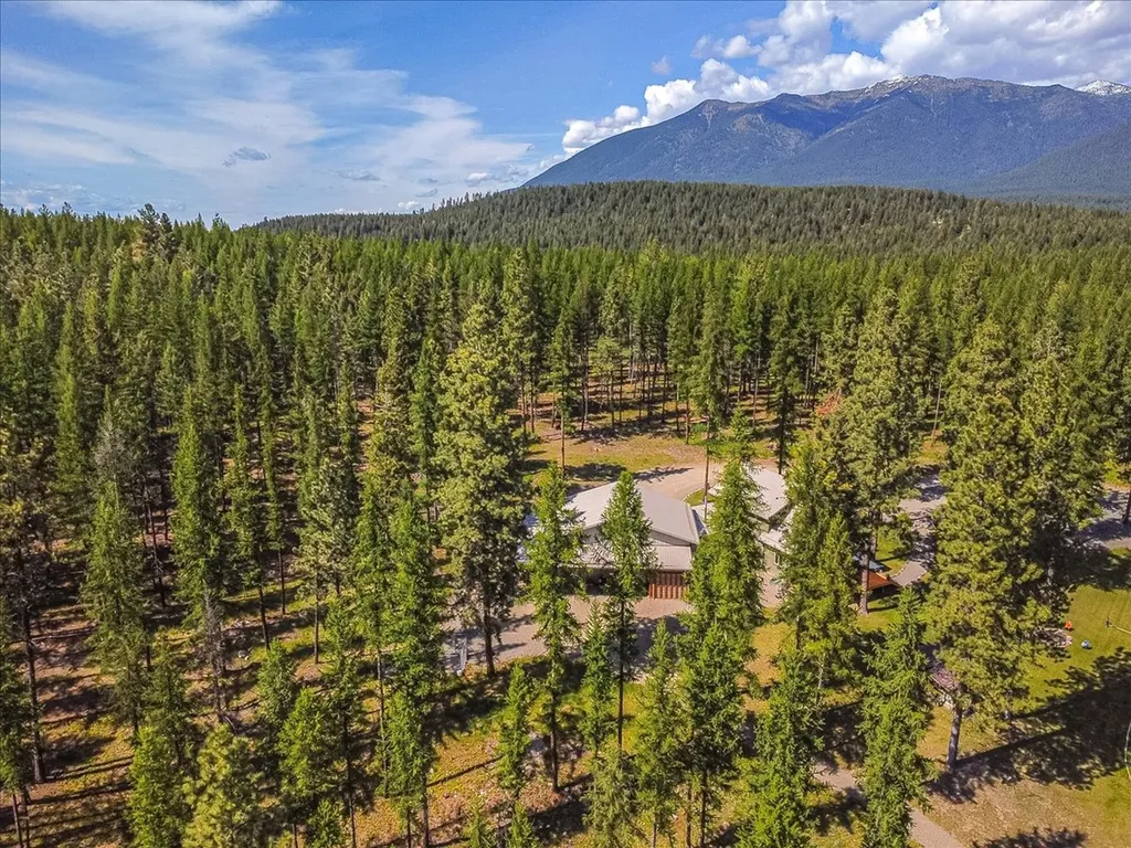 1537 Pomeroy Trail Eureka MT 59917