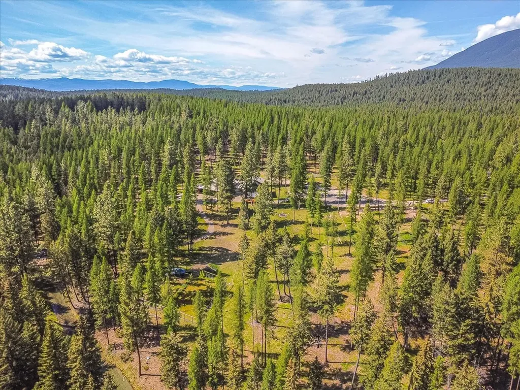 1537 Pomeroy Trail Eureka MT 59917
