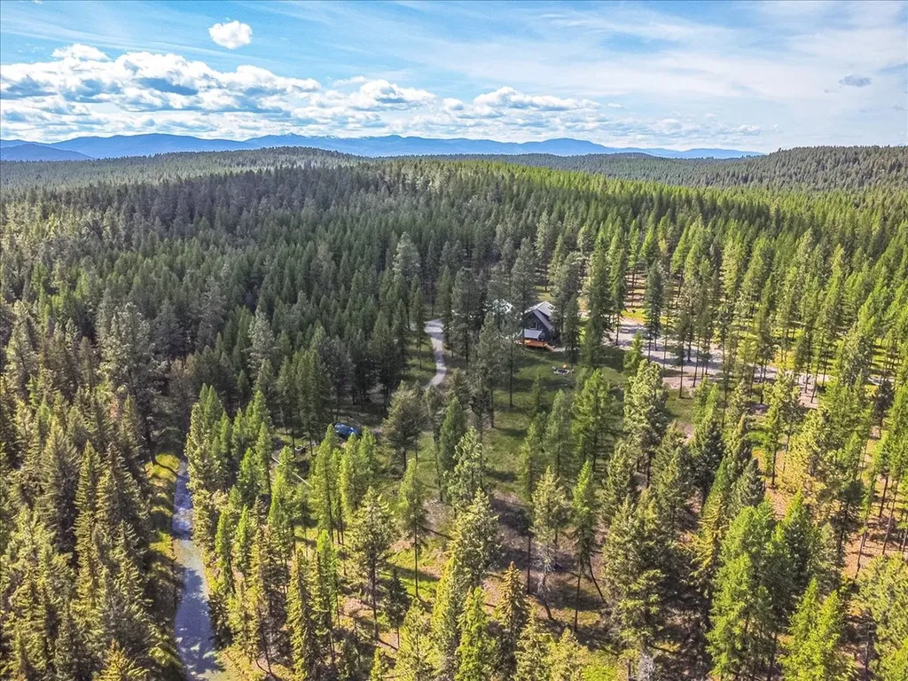 1537 Pomeroy Trail Eureka MT 59917