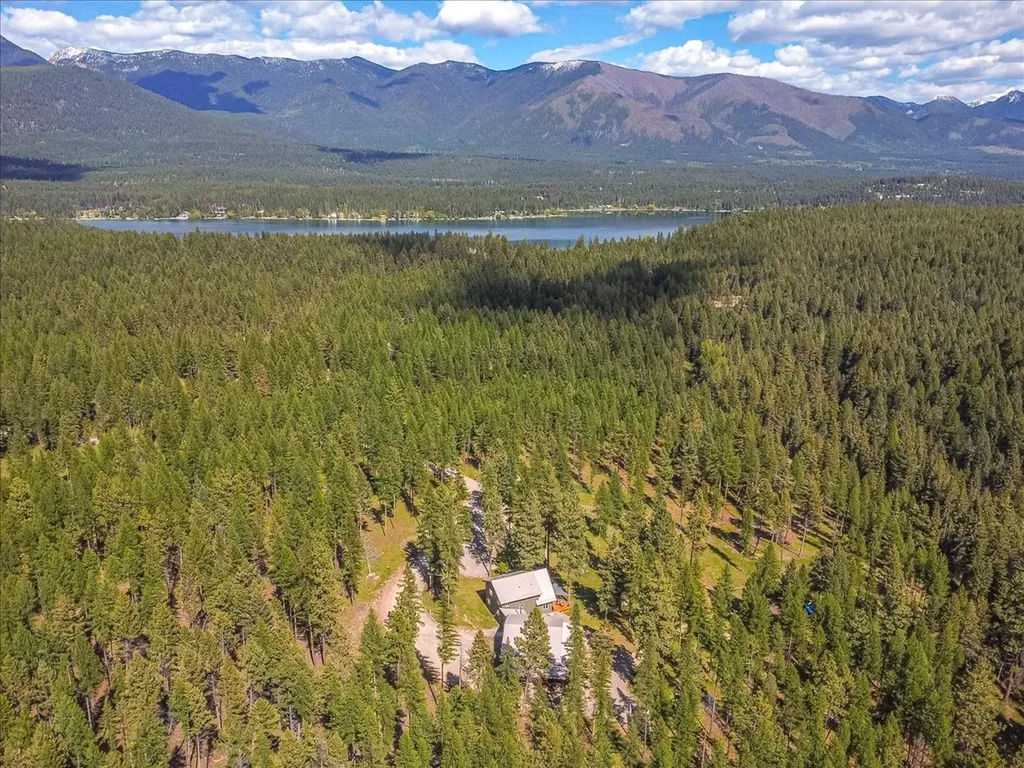 1537 Pomeroy Trail Eureka MT 59917