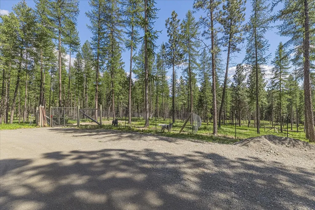 1537 Pomeroy Trail Eureka MT 59917