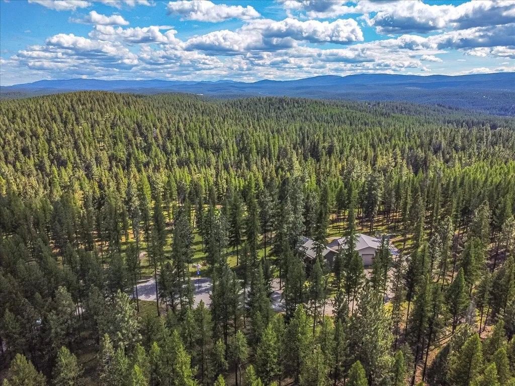 1537 Pomeroy Trail Eureka MT 59917