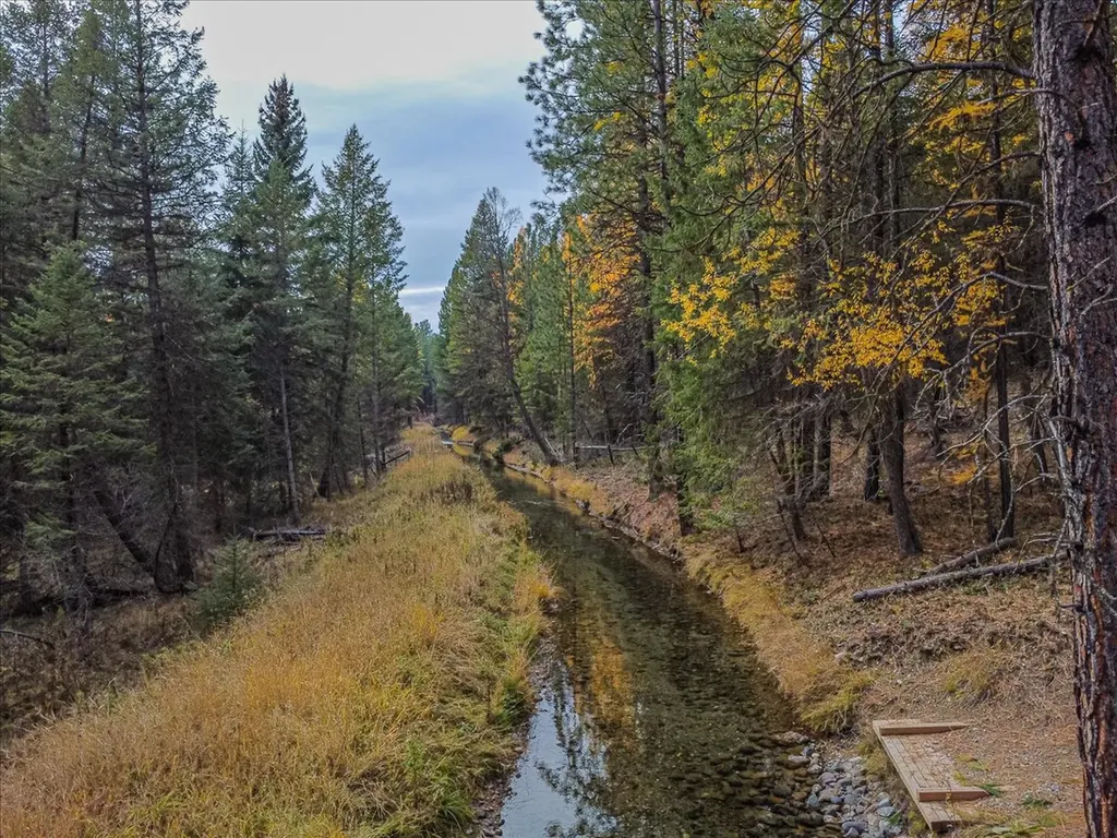1537 Pomeroy Trail Eureka MT 59917