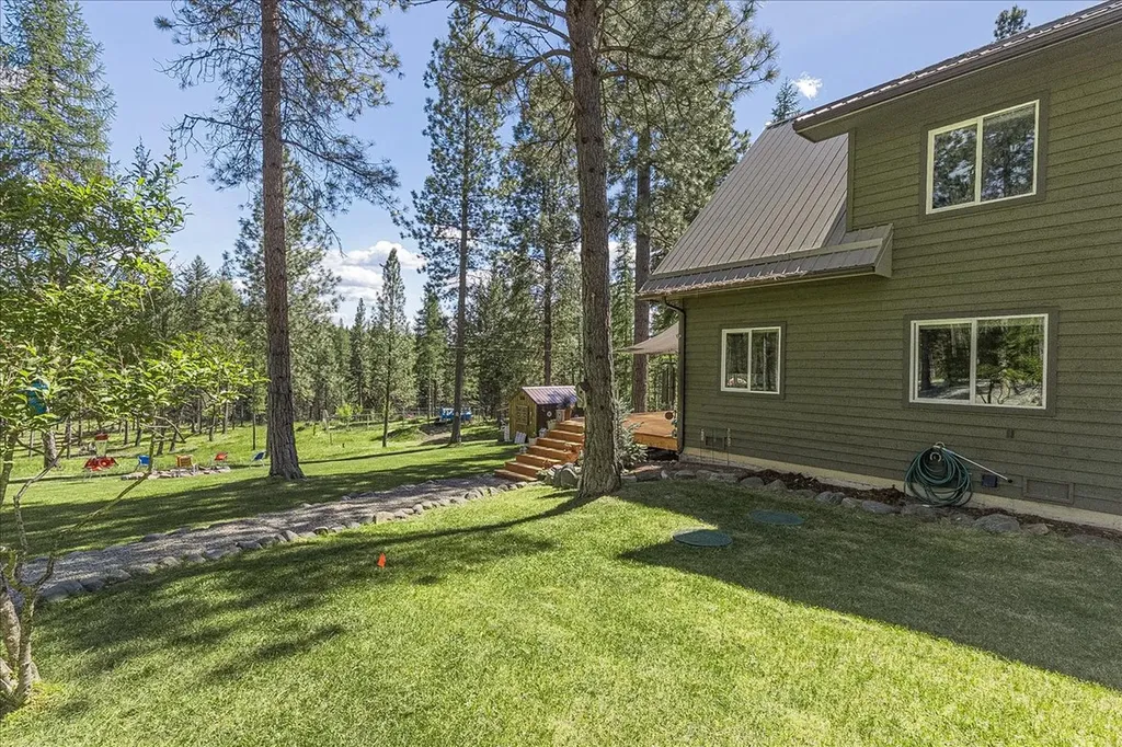1537 Pomeroy Trail Eureka MT 59917
