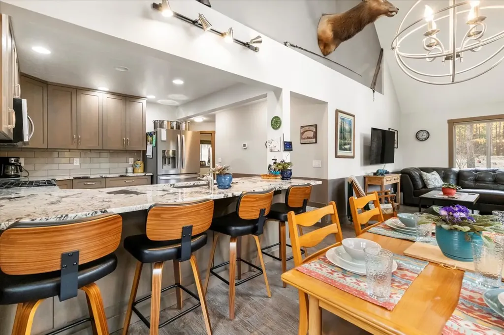 1537 Pomeroy Trail Eureka MT 59917