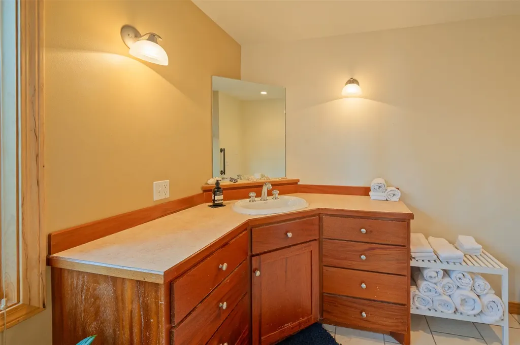 1115 Saddle Drive Helena MT 59601