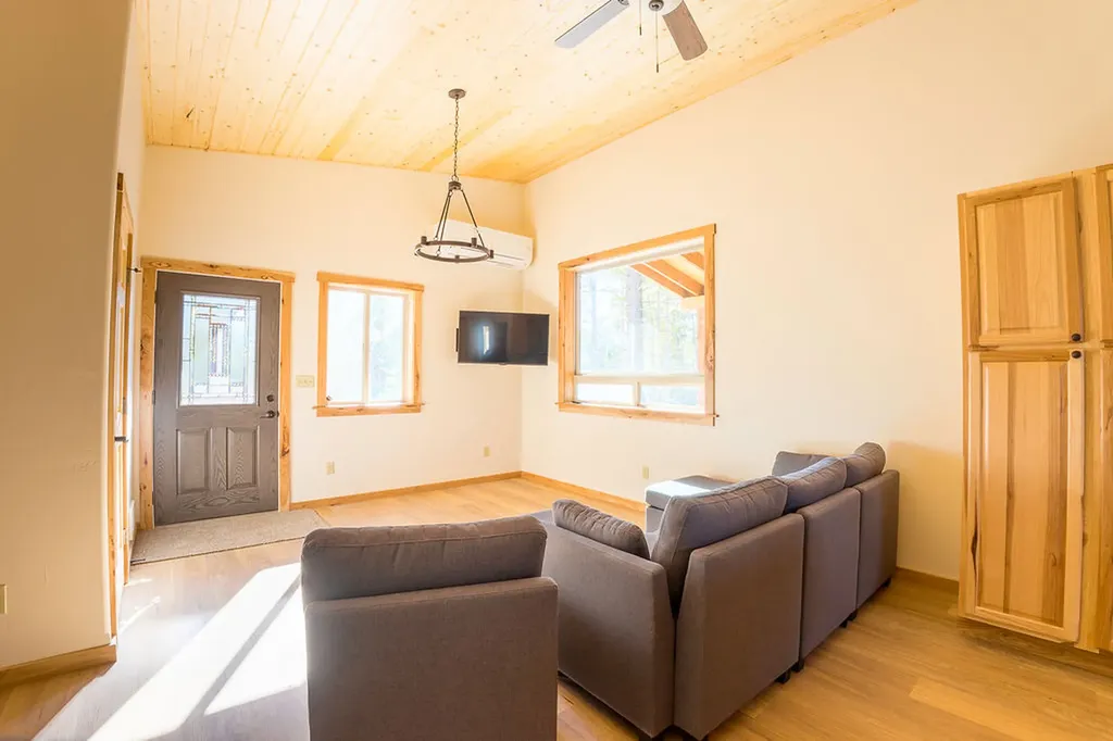 86 Basin Bend Eureka MT 59917