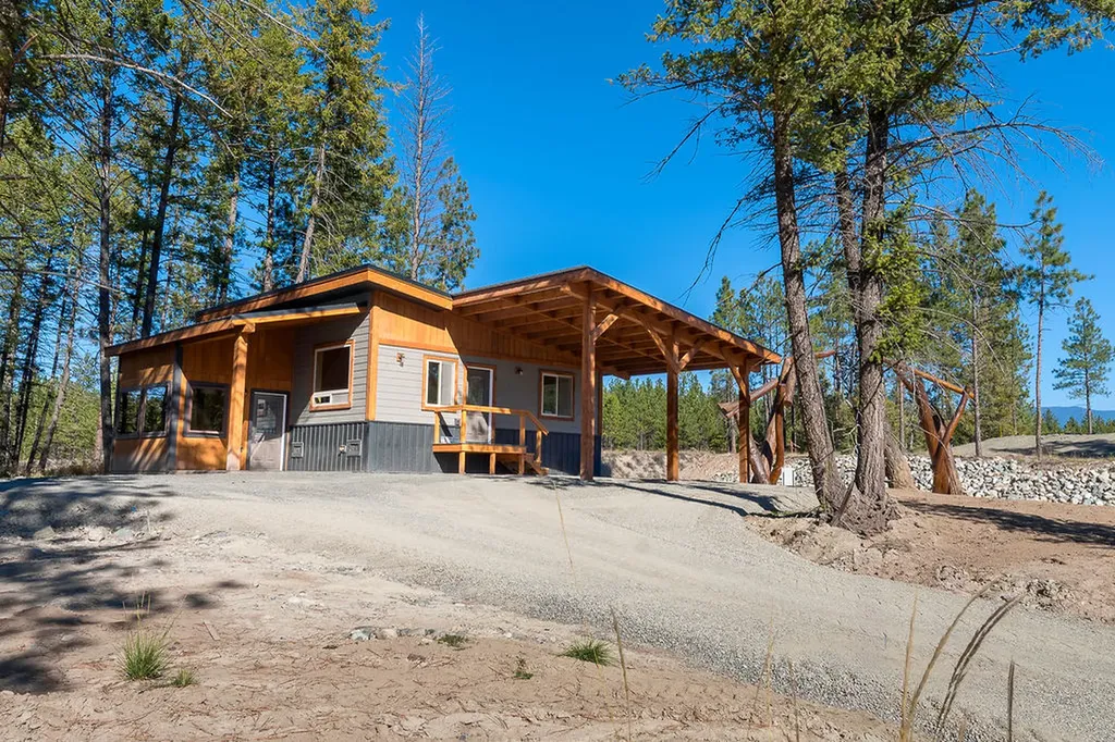 86 Basin Bend Eureka MT 59917